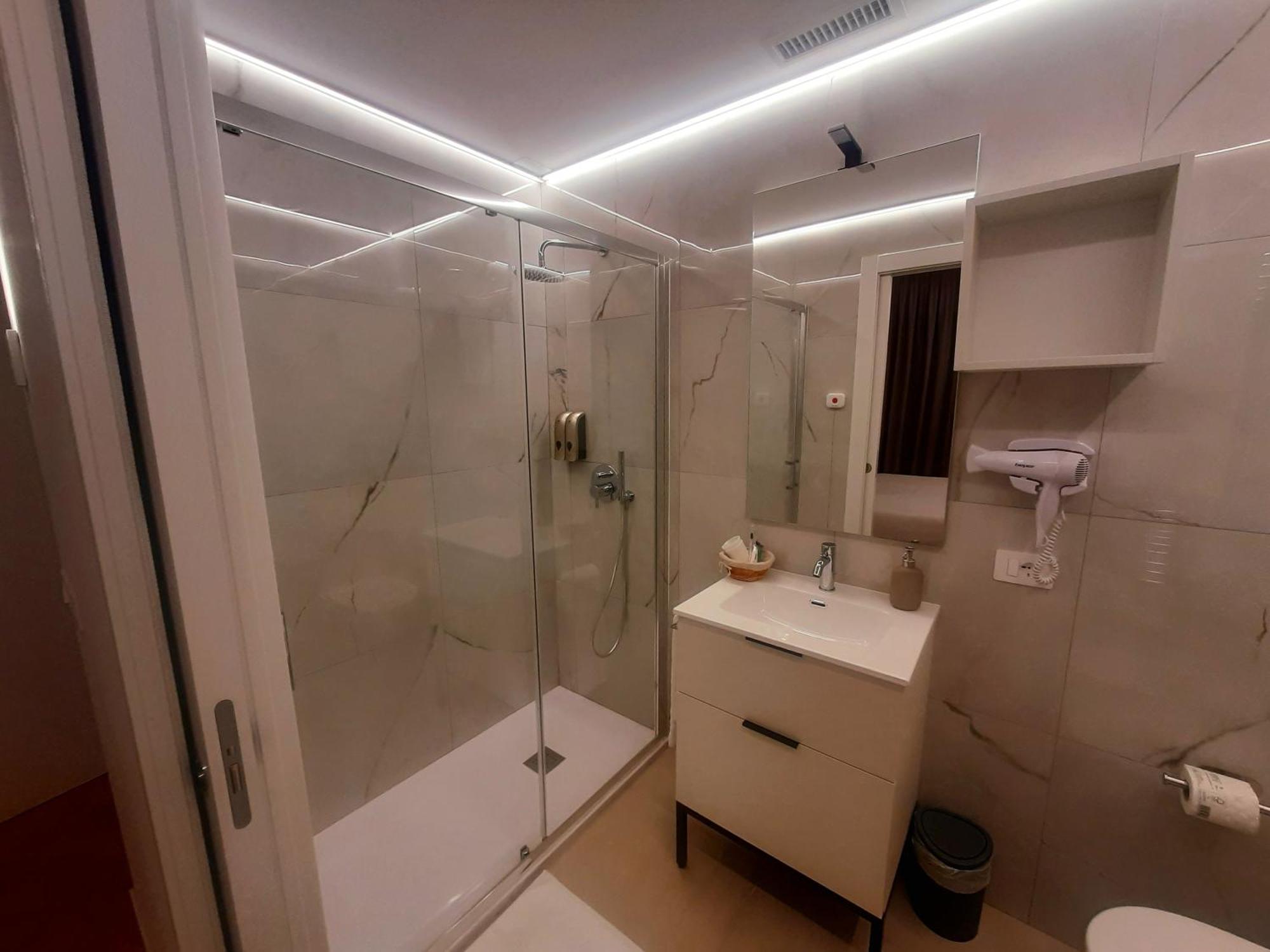 Mako Suites - Centro E Stazione Monza Zewnętrze zdjęcie